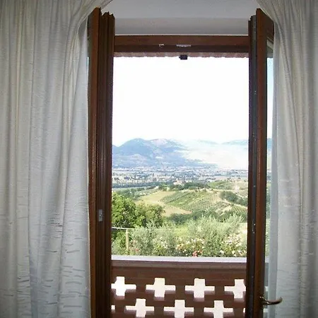 La Collina Del Sagrantino Guest House Montefalco Exterior photo